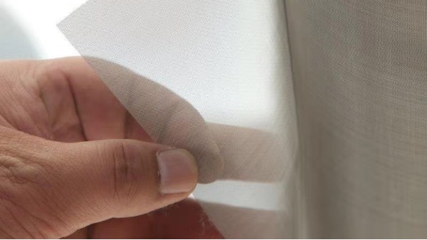 南京振動篩篩網(wǎng)如何正確選擇抉擇？篩網(wǎng)安裝過程{旭瑞網(wǎng)業(yè)}